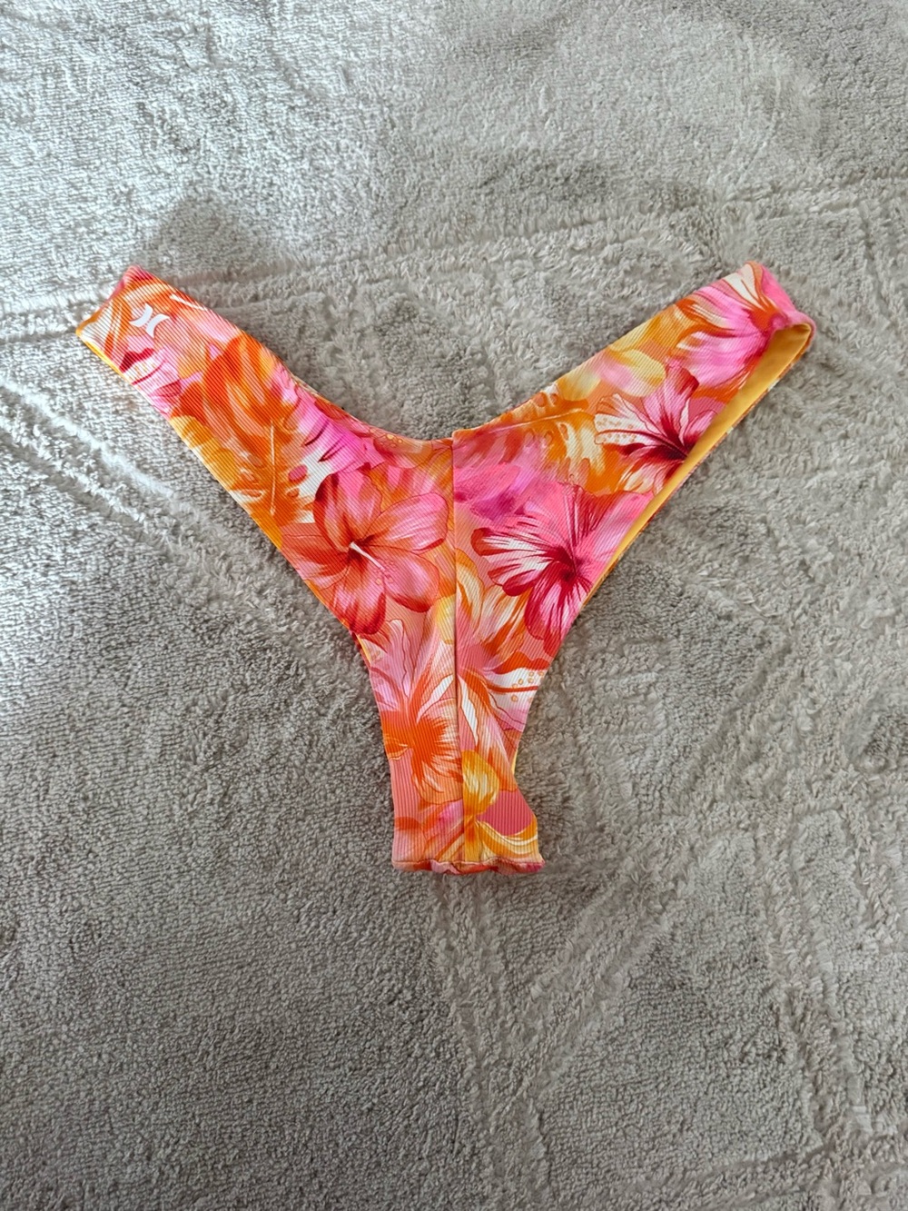 Hurley Bikini - Picture 6 of 7